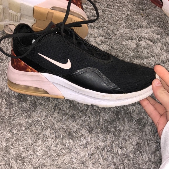 Nike Shoes - Nike air shoes
